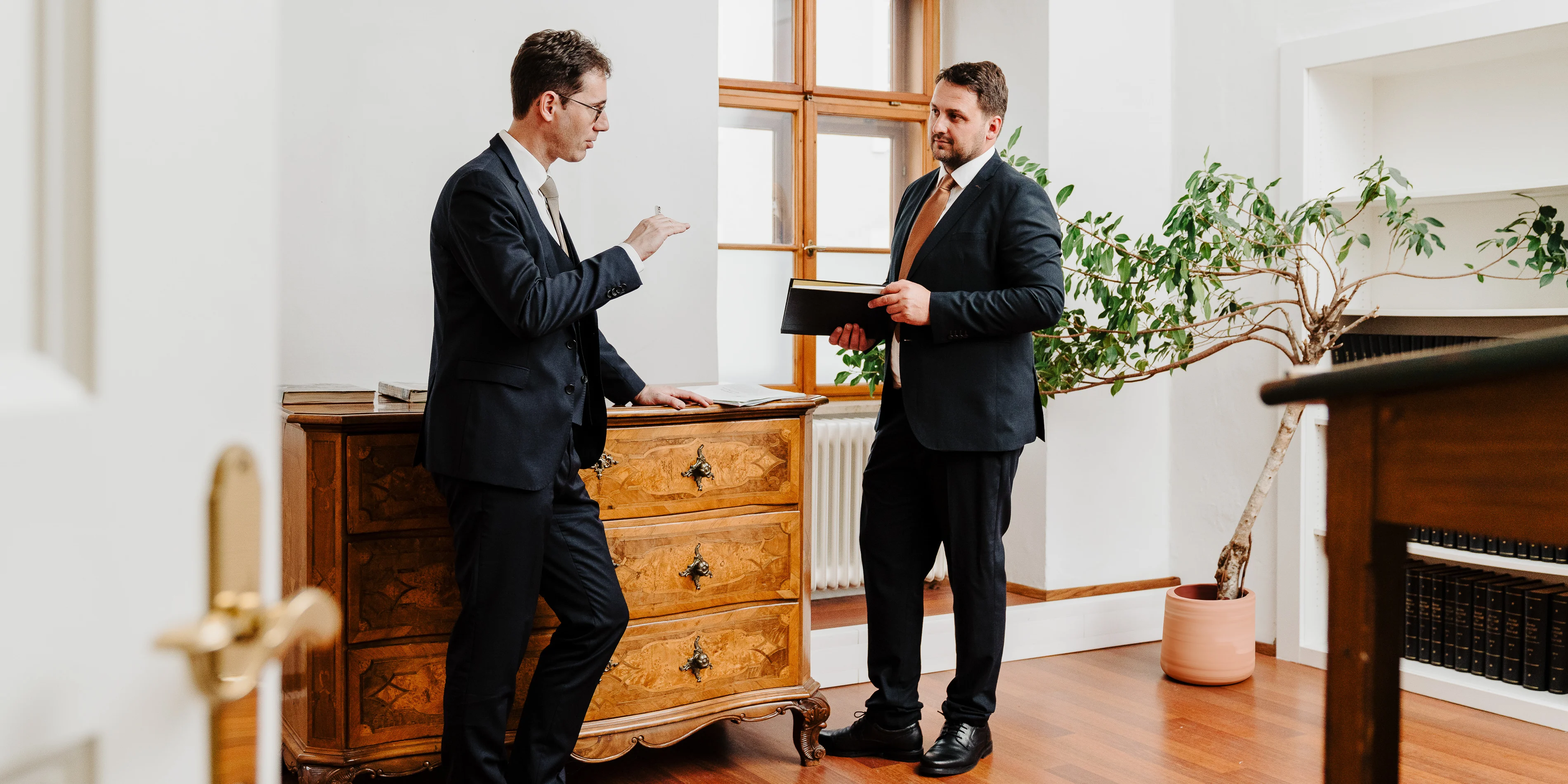 Dr. Peter Giller und Mag. Stefan Jeglisch im Gespräch